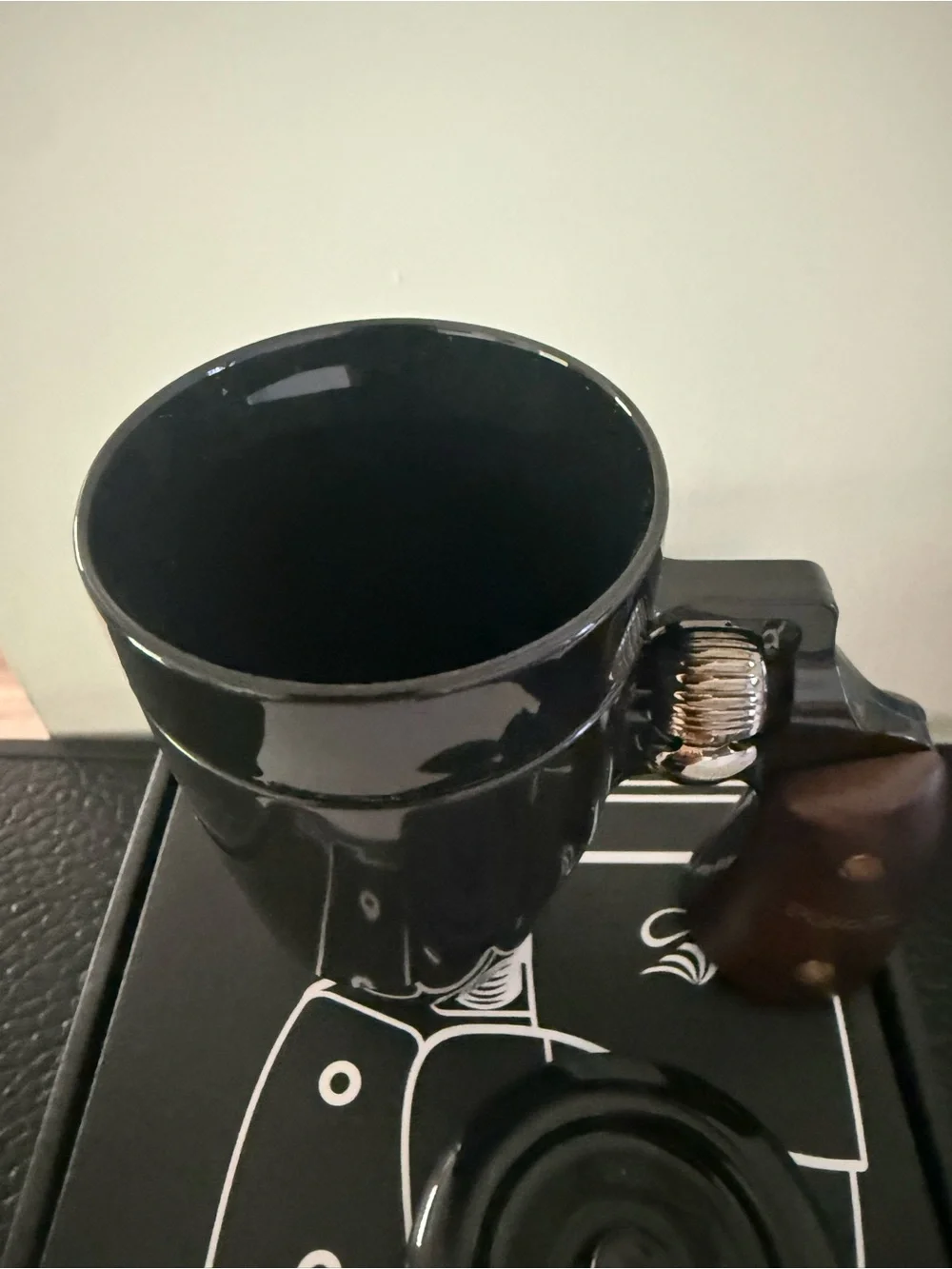 Pukomic durable black